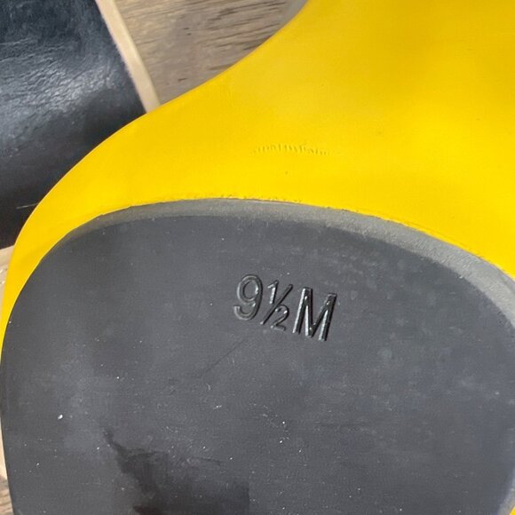 L.A.M.B. Barrie Dress Peep Toe Heels in Gray/Cream Sz 9.5 NWOT - Picture 9 of 10